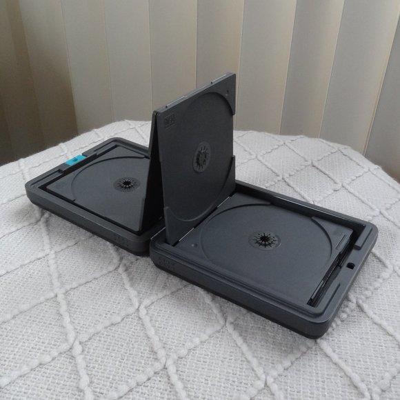 LASERLINE ~ 12 Disc Wallet Organizer ~ Soft-touch, Hard Case ~CD / DVD / Blu Ray - Picture 3 of 5